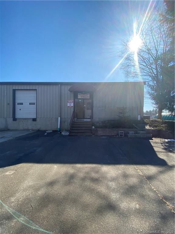 9 Moody Rd, Enfield, CT 06082